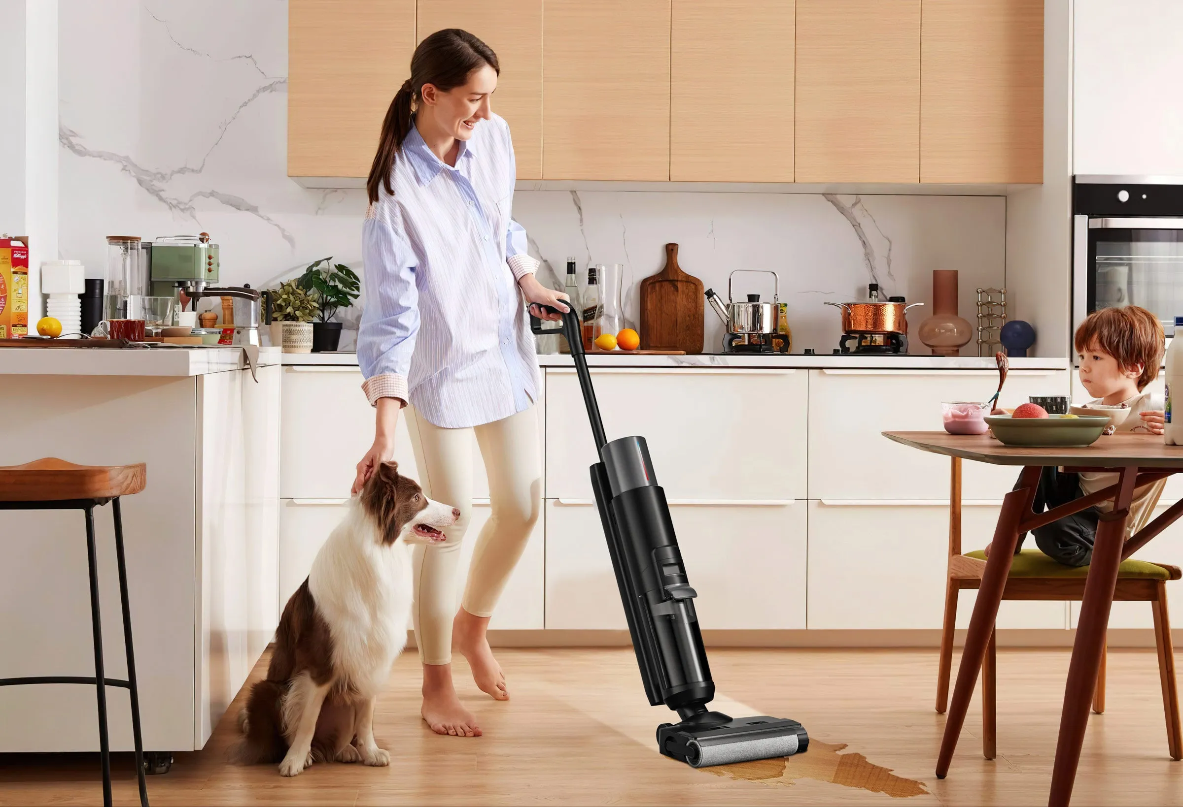 Auto Wet & Dry Cordless Vacuum with Self-Cleaning Roller Brush