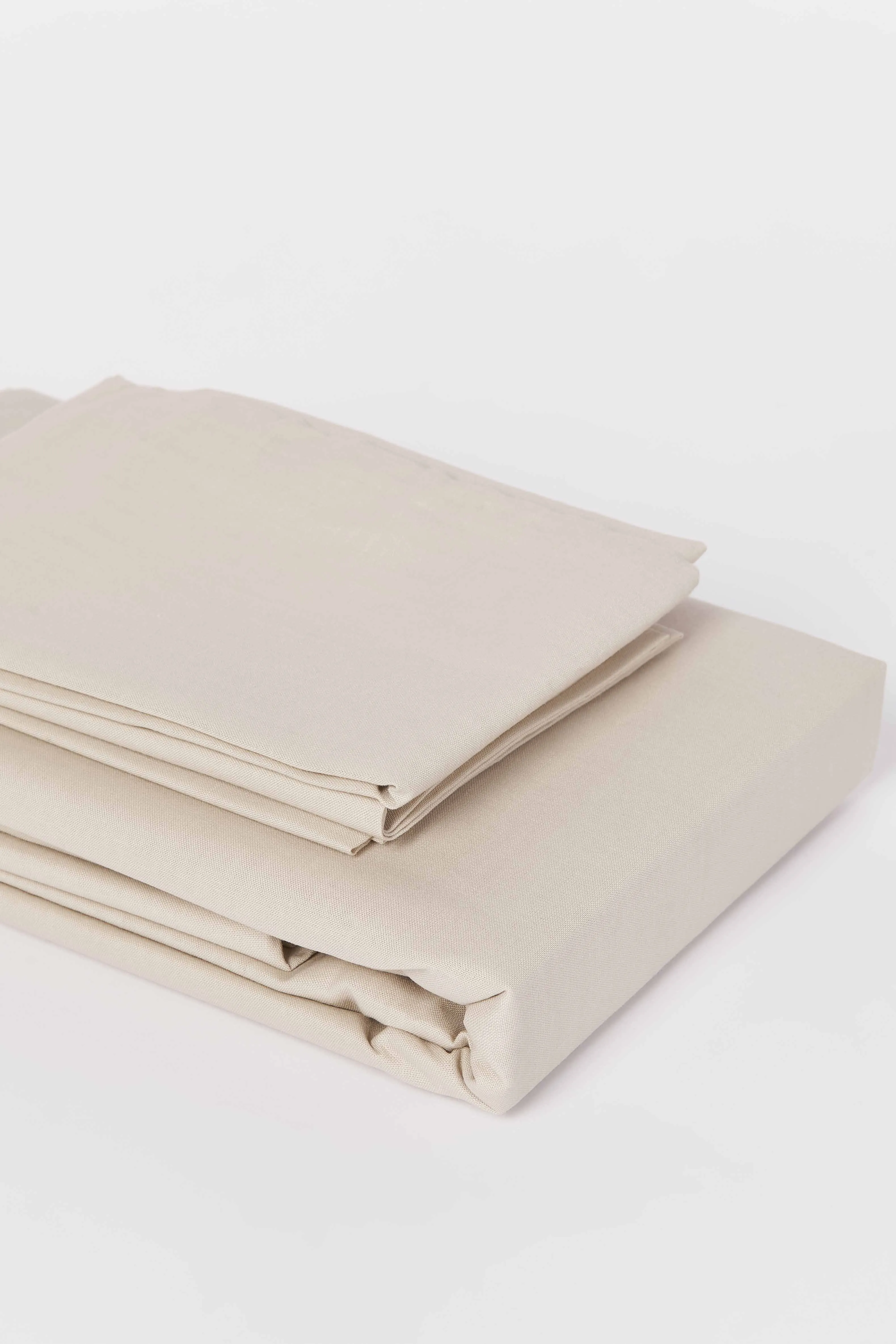 Beige Solid Flat Sheet 
(Single Size)