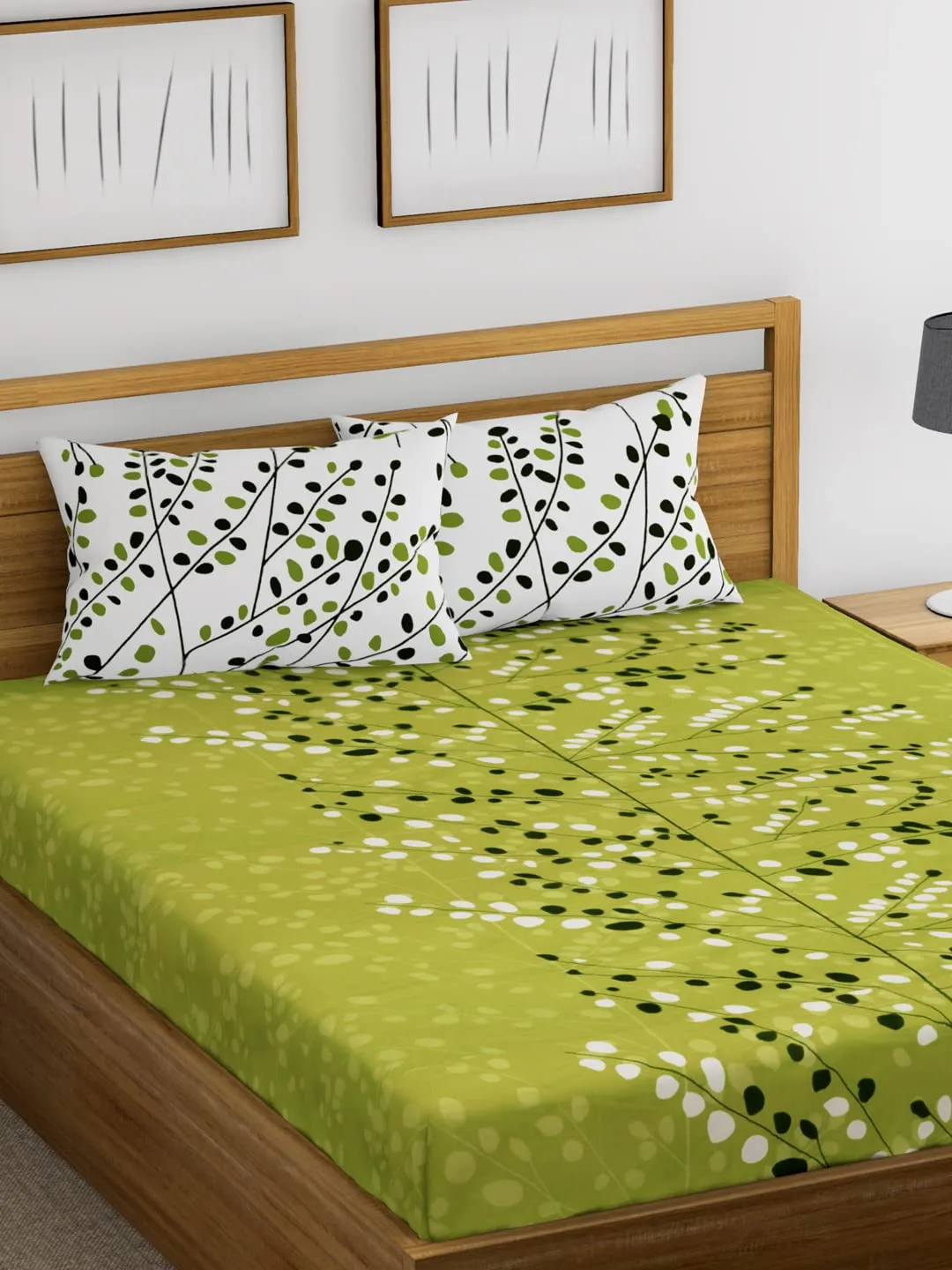 HUESLAND by Ahmedabad Cotton 144 TC Cotton King Size Bedsheet with 2 Pillow Covers - Green(9ft x 9ft)