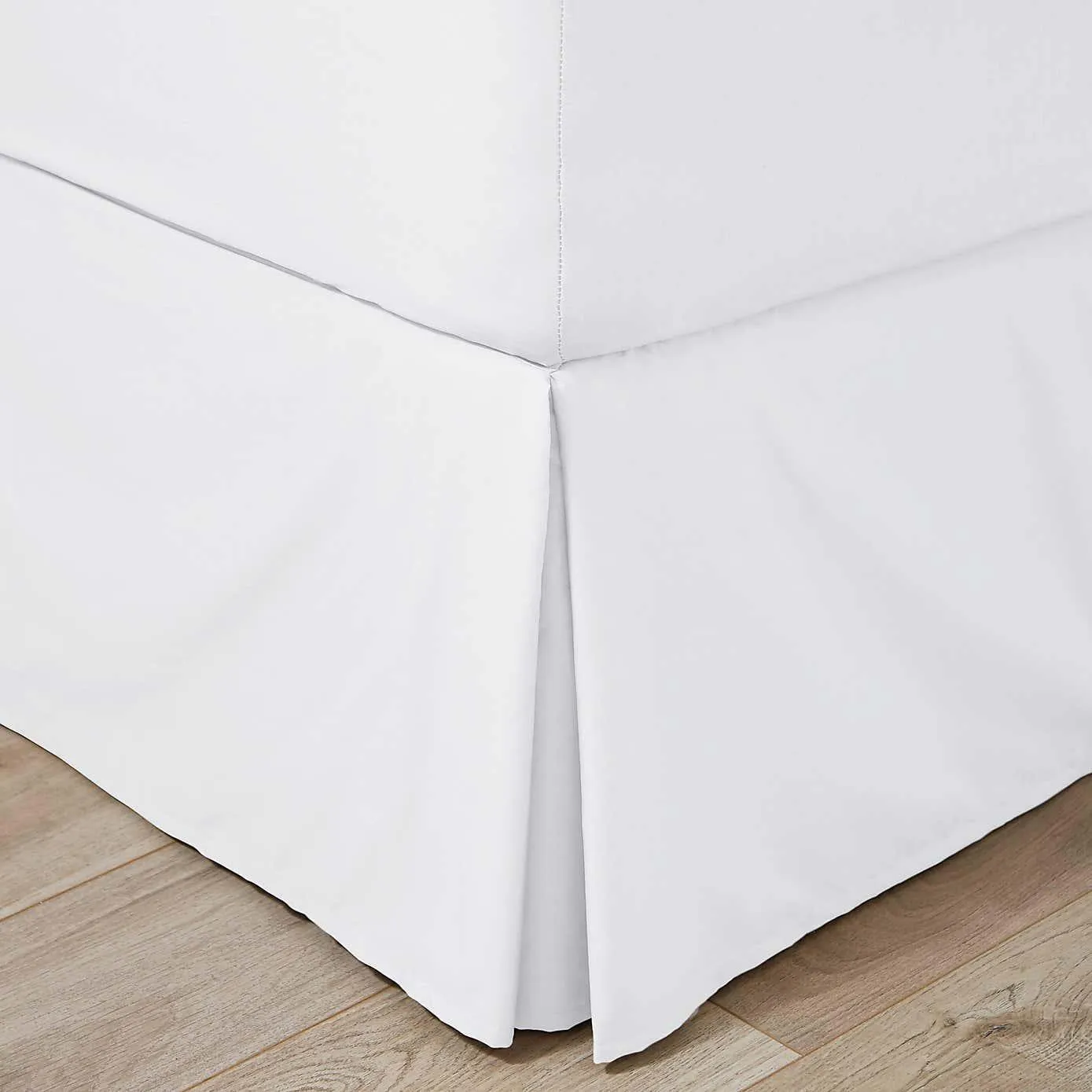 Imported Percale Pleated Valance - White