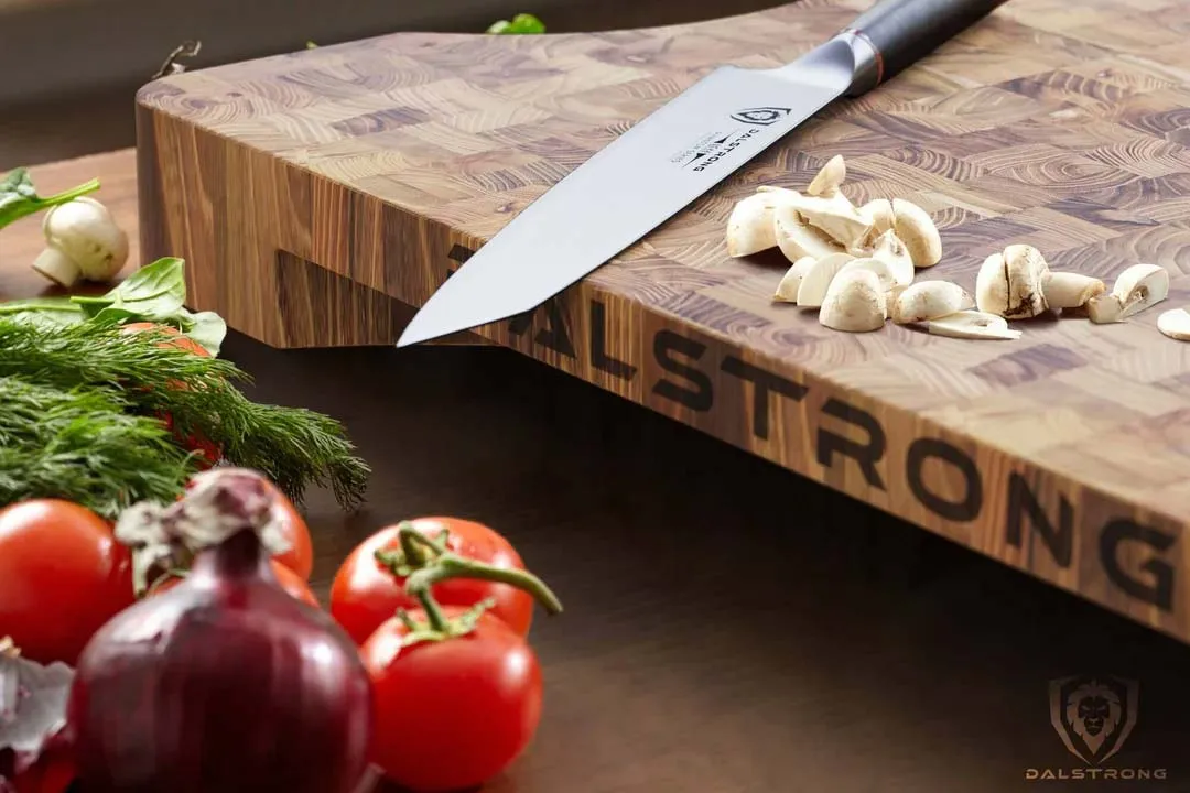 Lionswood Colossal | Teak Cutting Board | Dalstrong ©