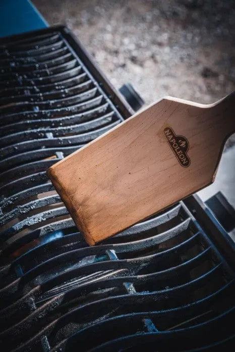 Napoleon 62051 Cedar Grid Scraper