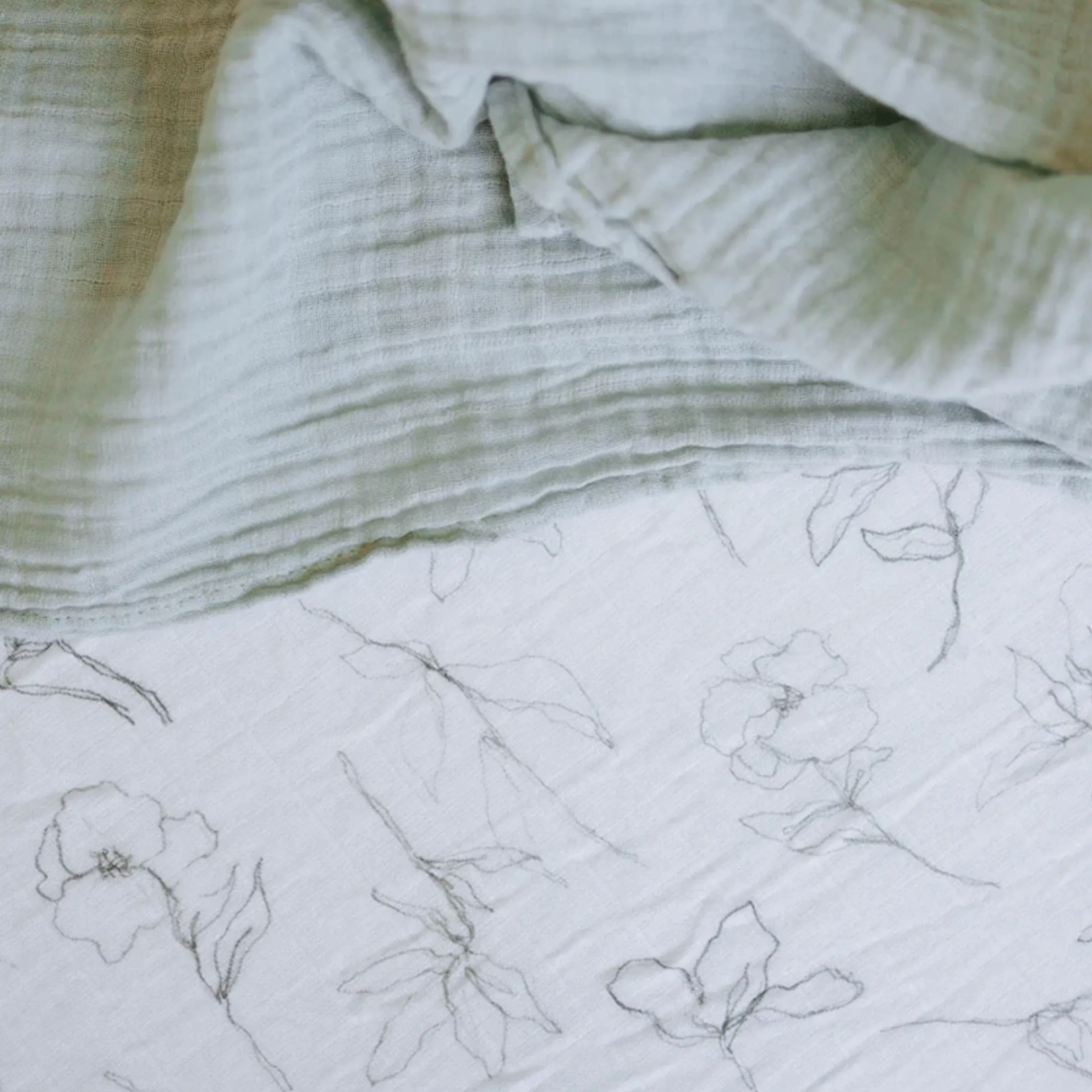 Organic Cotton Muslin Crib Sheet - Pencil Floral