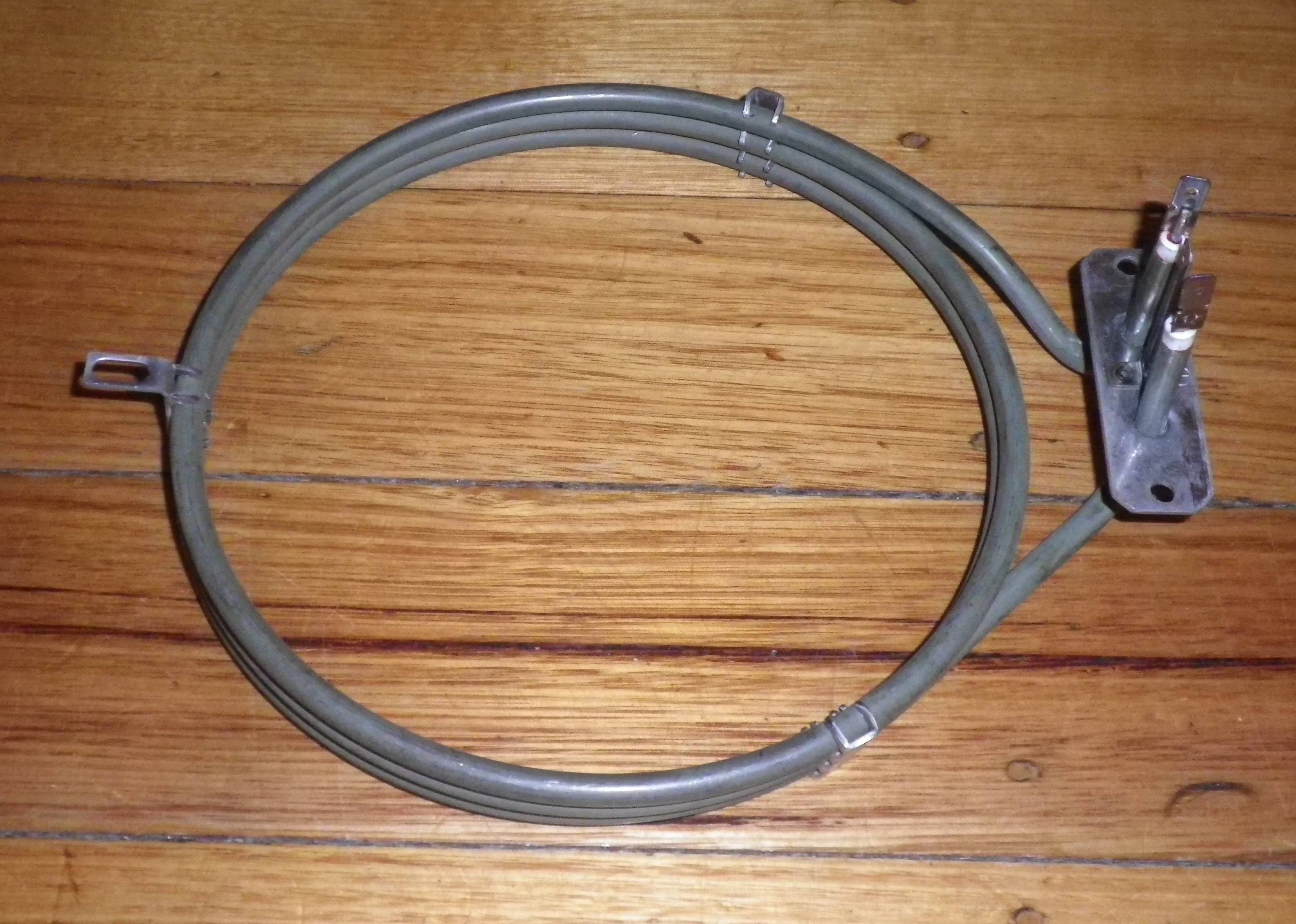 Technika Compatible 1800Watt Triple Loop Fan Forced Oven Element - Part # SE328