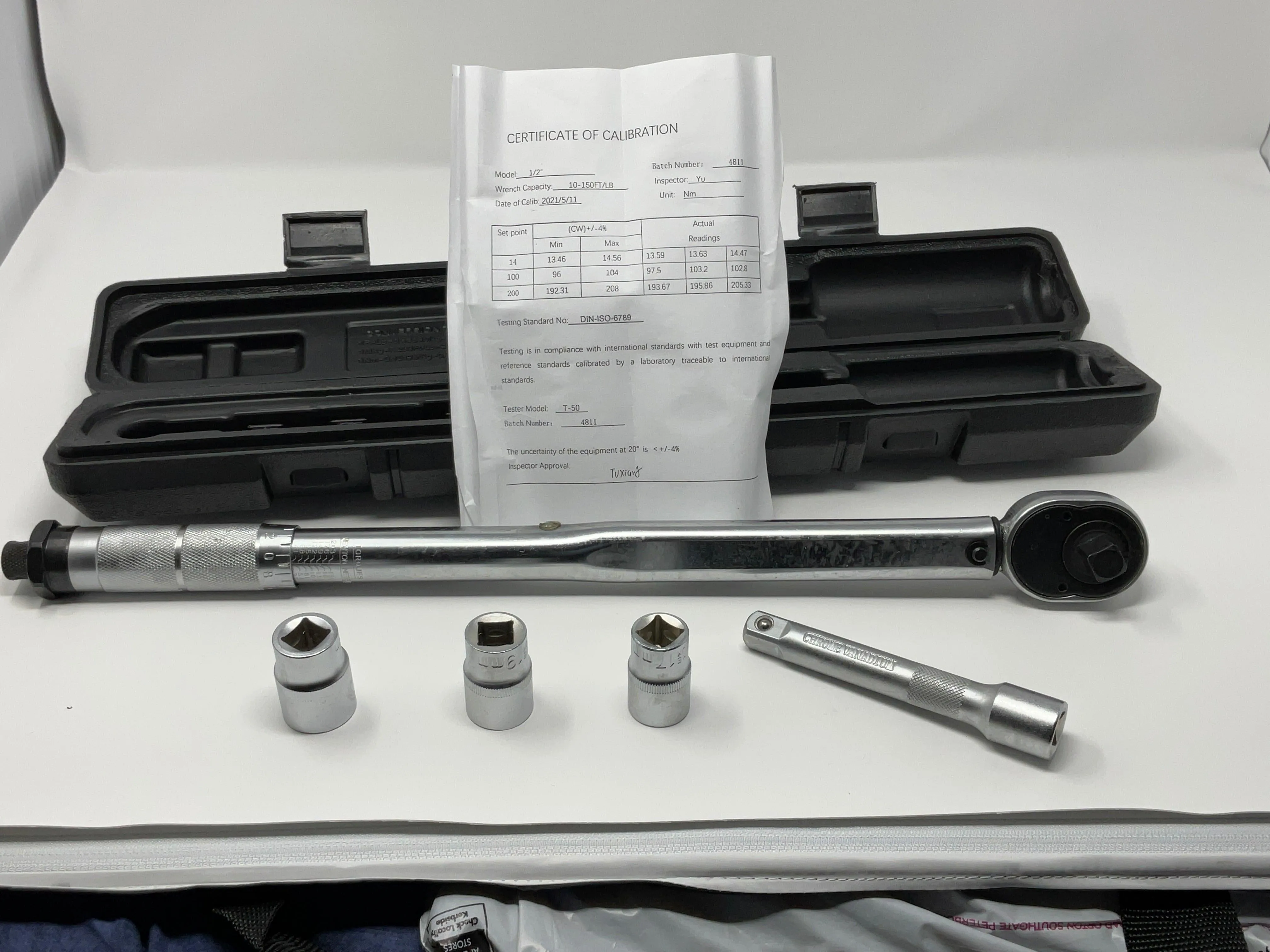 Torque Wrench set 1/2 drive calibrated set with 3 sockets Extension bar 14-203Nm