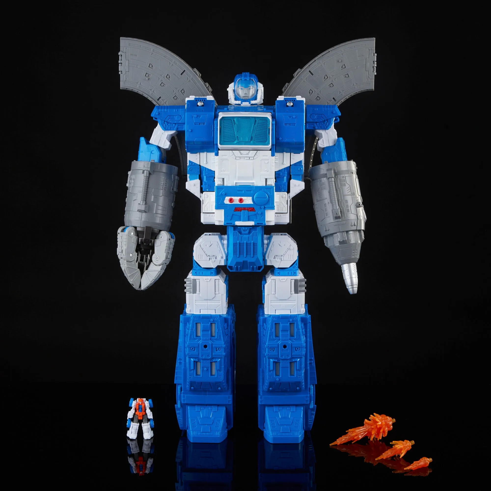 Transformers Generations Selects Titan Class Guardian Robot & Lunar-Tread