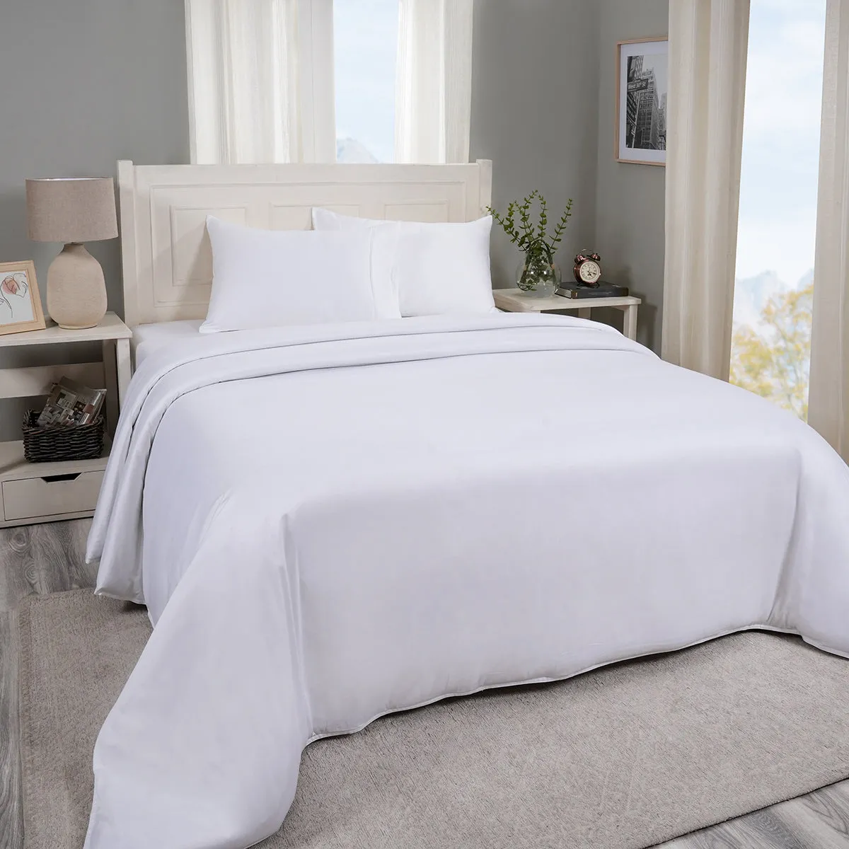 Viola Reversible 100 % Cotton Sateen White Duvet Cover with Pillow Case